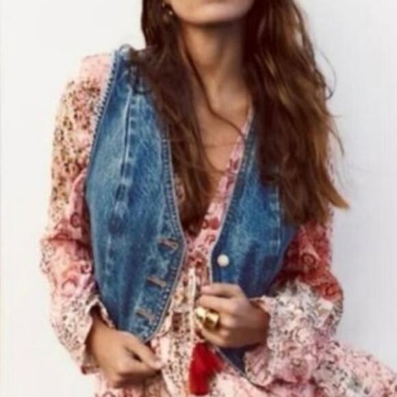 Zara Cripped denim jean vest Sz XS 100 % Cotton excellent condition - Picture 3 of 13